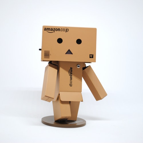 Un colis amusant d'Amazon Prime